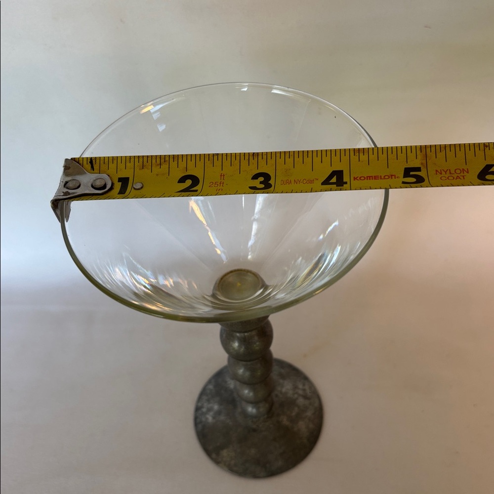 VINTAGE 1950’s SET OF 2 BEAUTIFUL MARTINI - WINE GLASSES WITH SILVER METAL STEMS - Picture 6 of 8